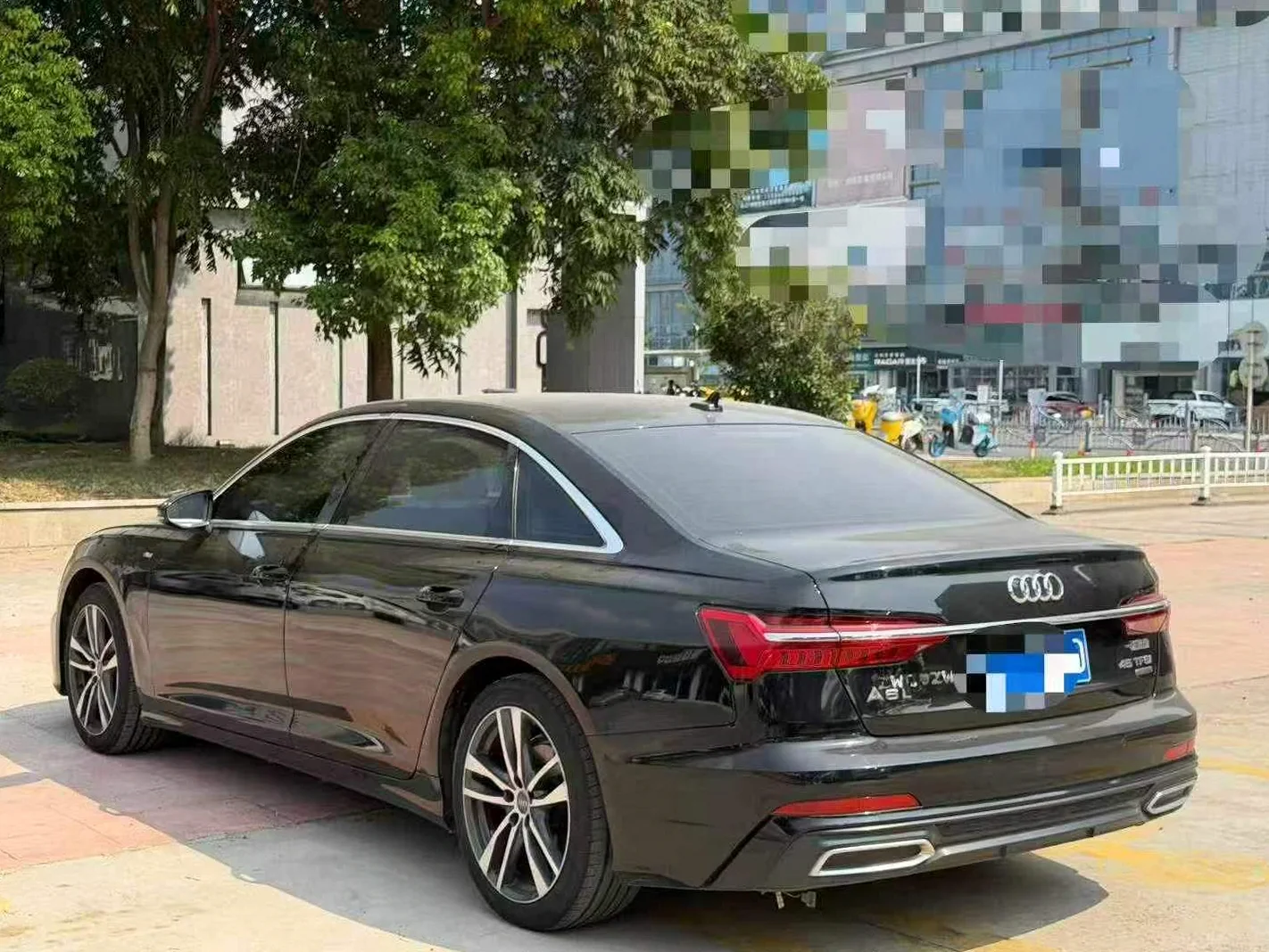 奥迪A6L 驾驶室