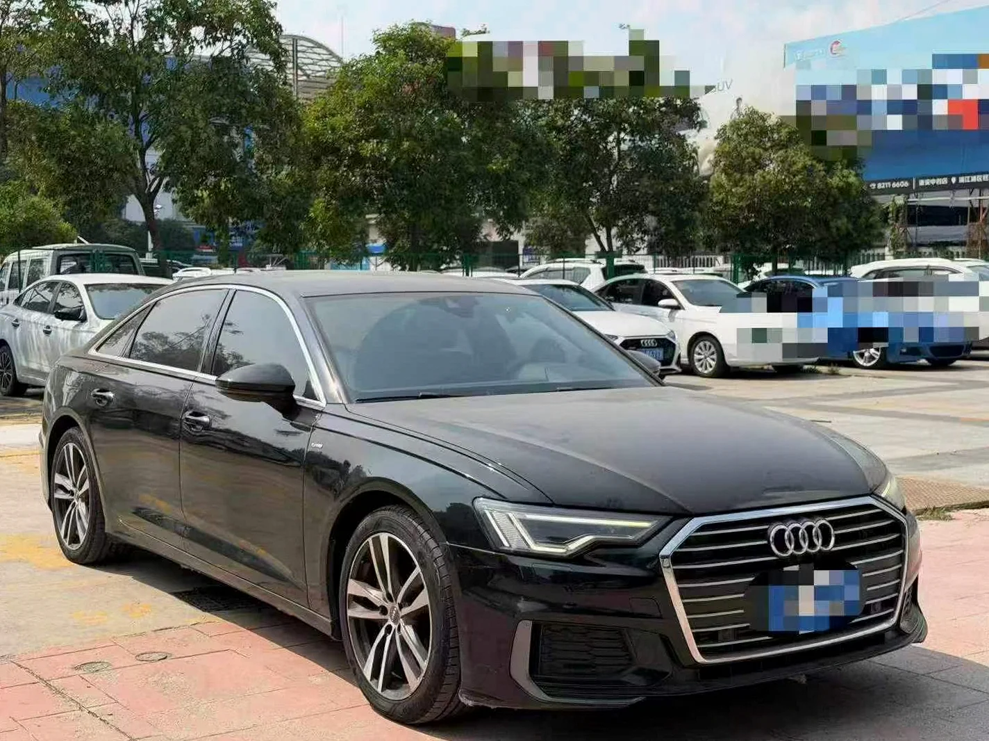 奥迪A6L 正面外观三