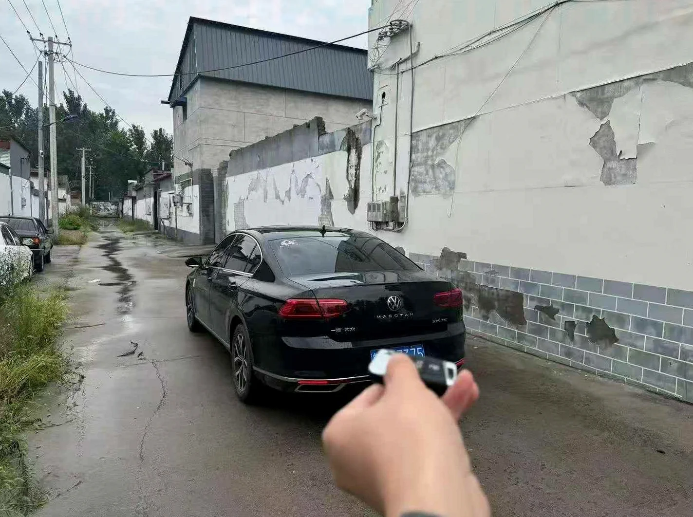 大众迈腾 后面外观一