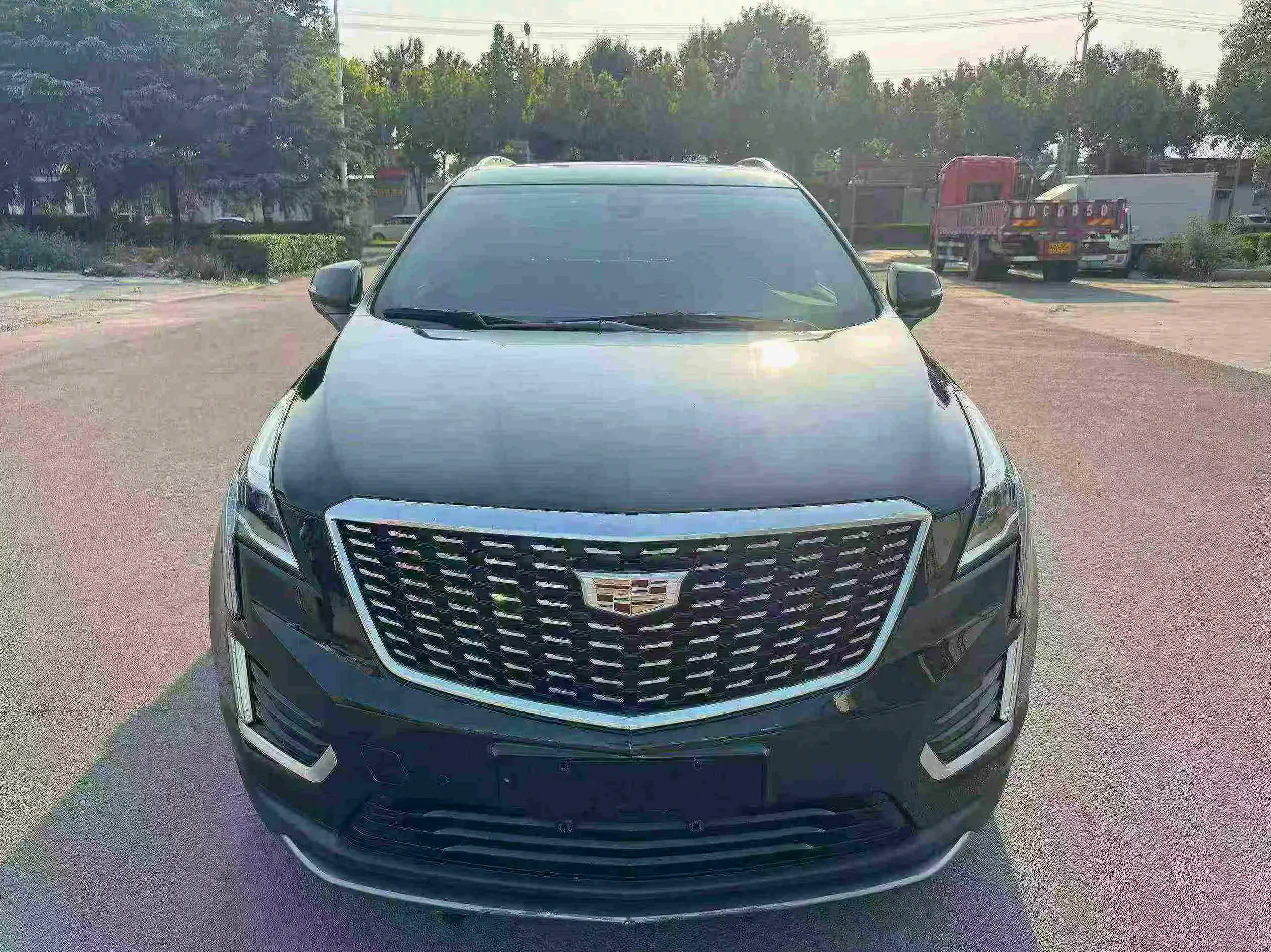 凯迪拉克XT5 正面外观二