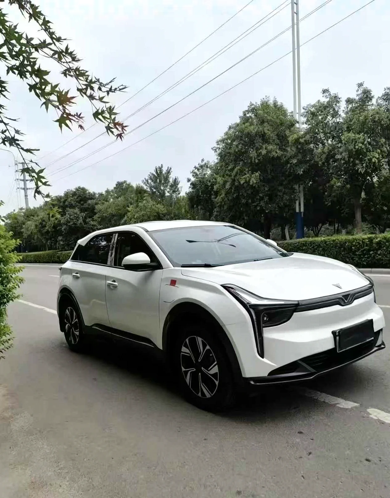 哪吒U 后面外观三