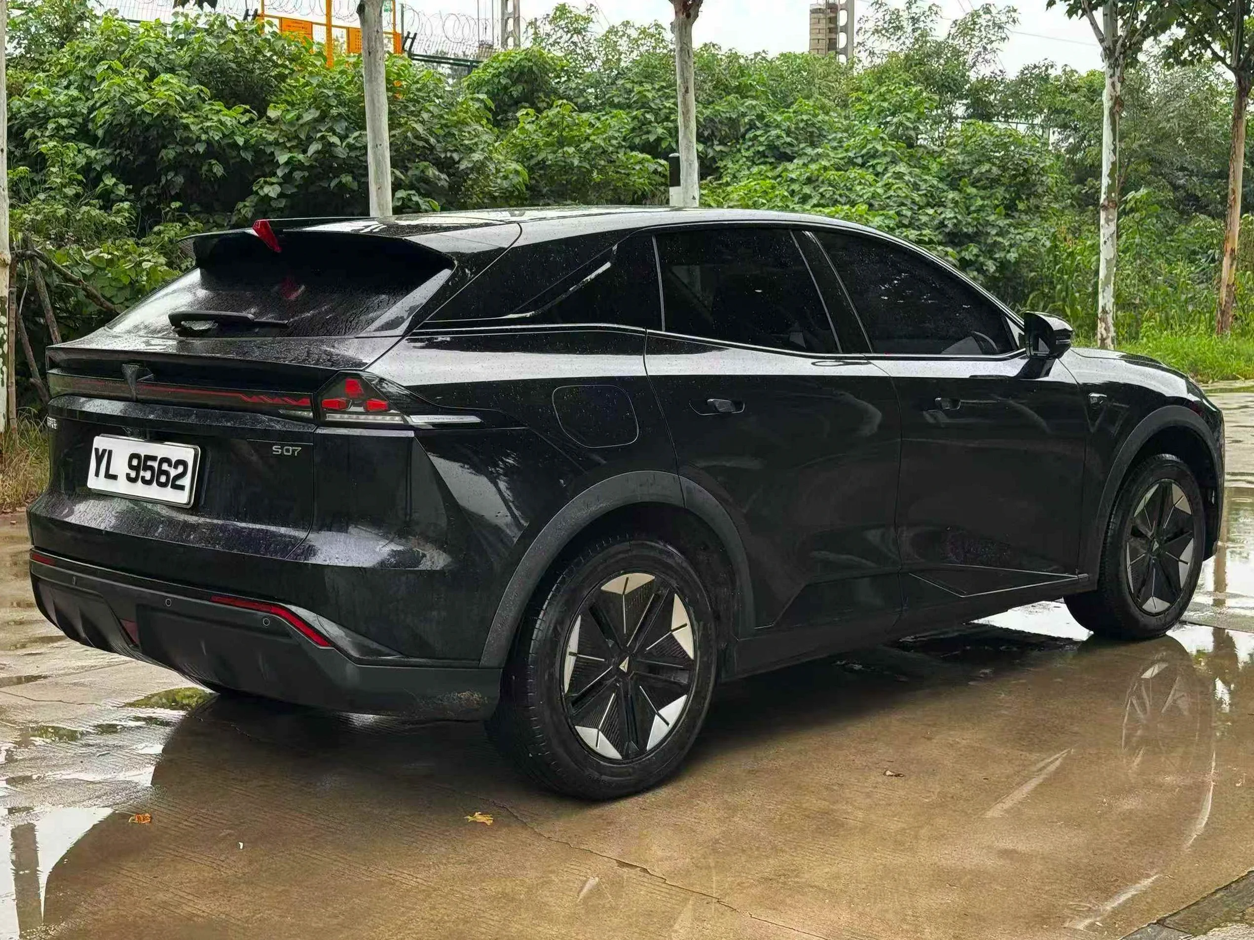 长安汽车深蓝 后面外观三