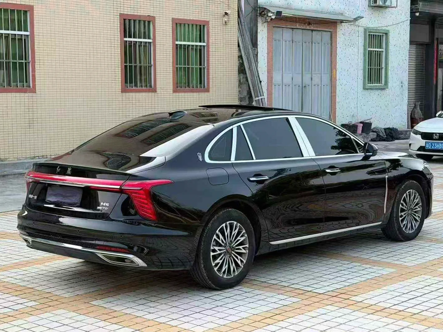 红旗H5 驾驶室