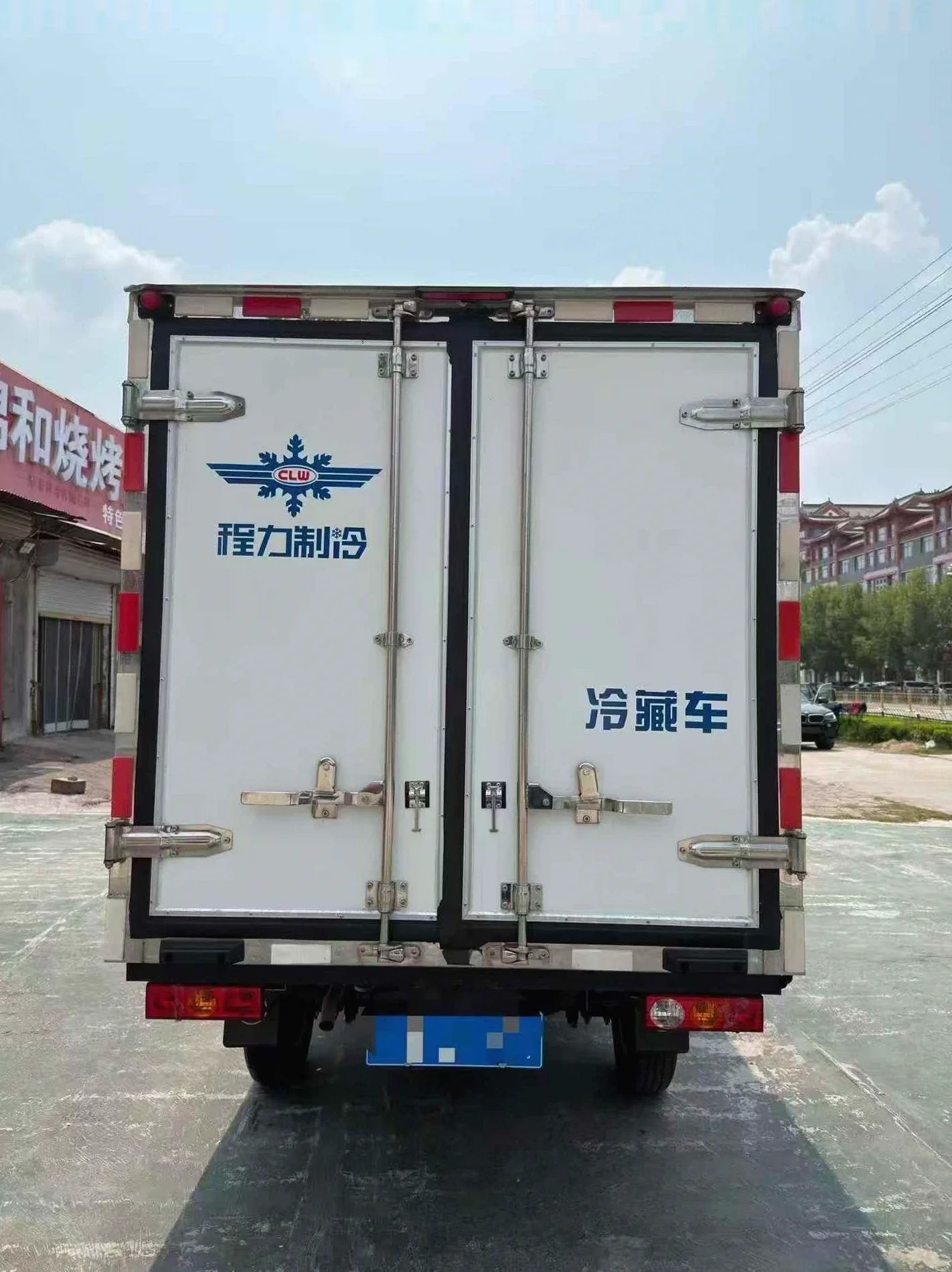 货车福田祥菱 后面外观一
