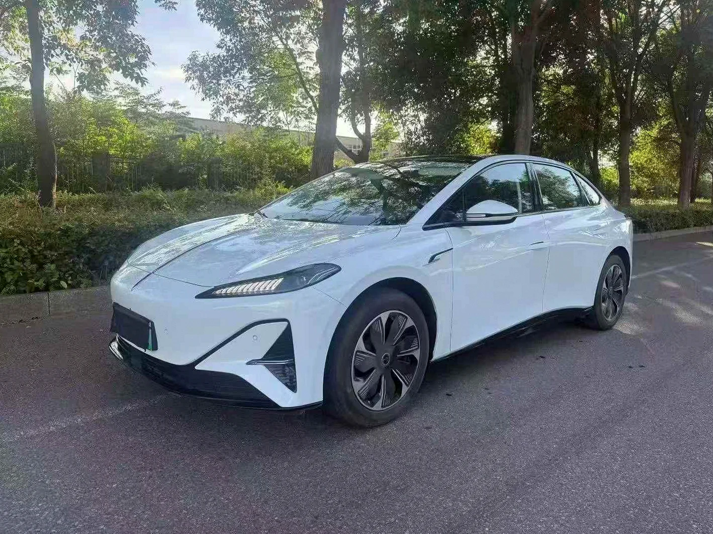 红旗天工 正面外观二