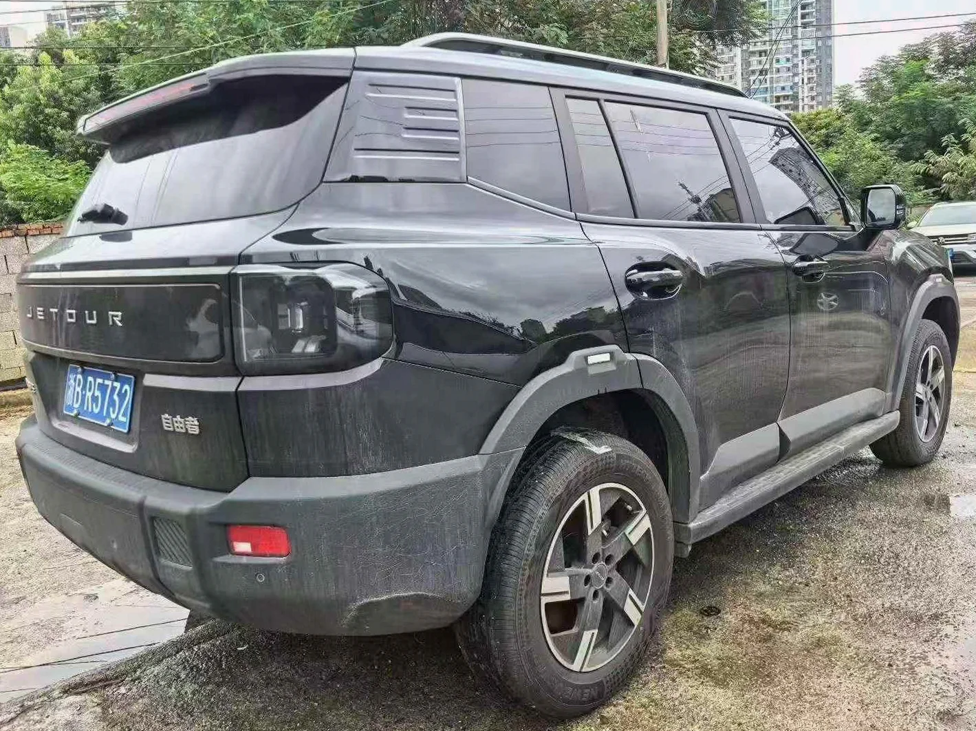 奇瑞自由者 后面外观一