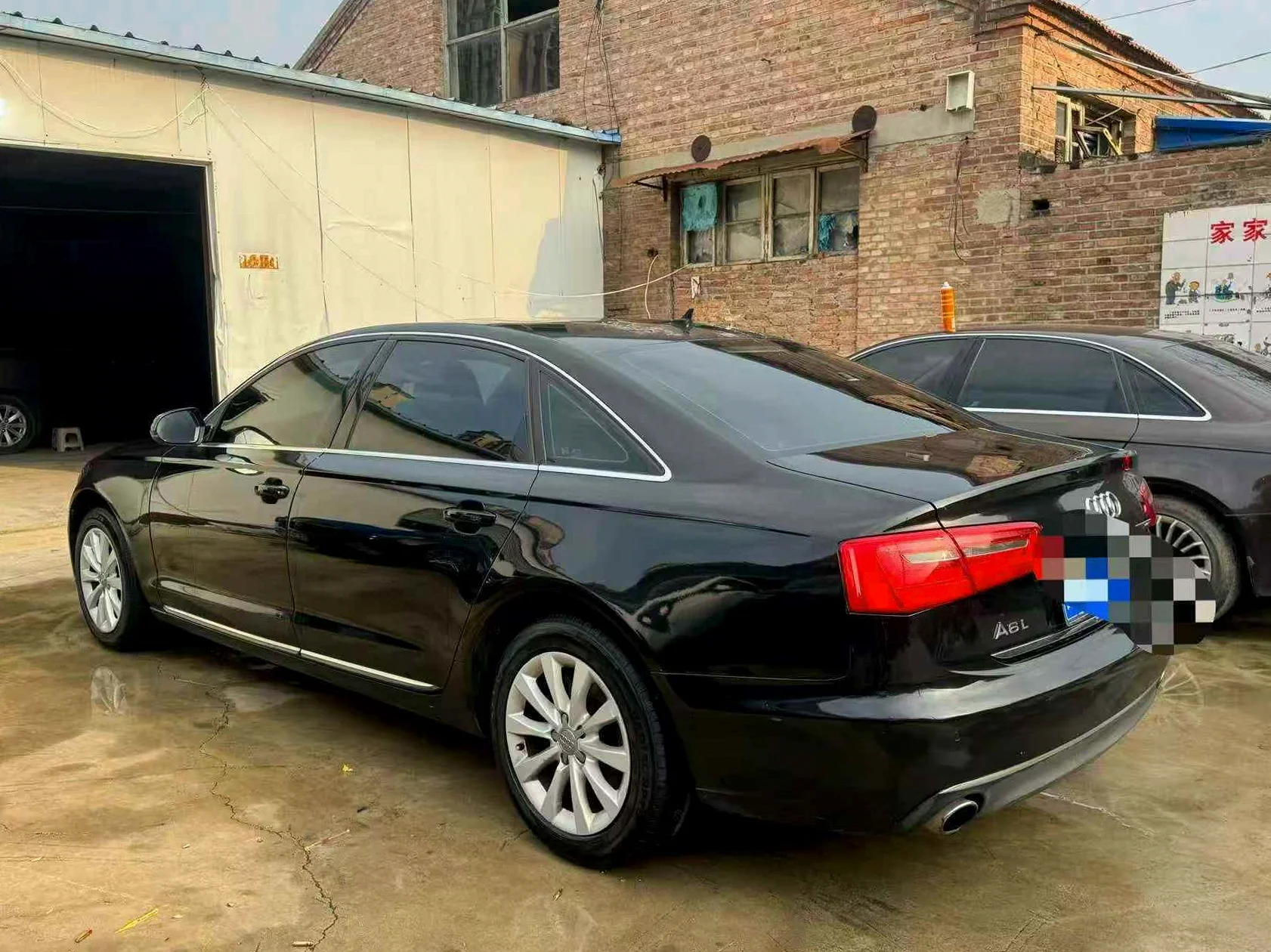奥迪A6L 后面外观三