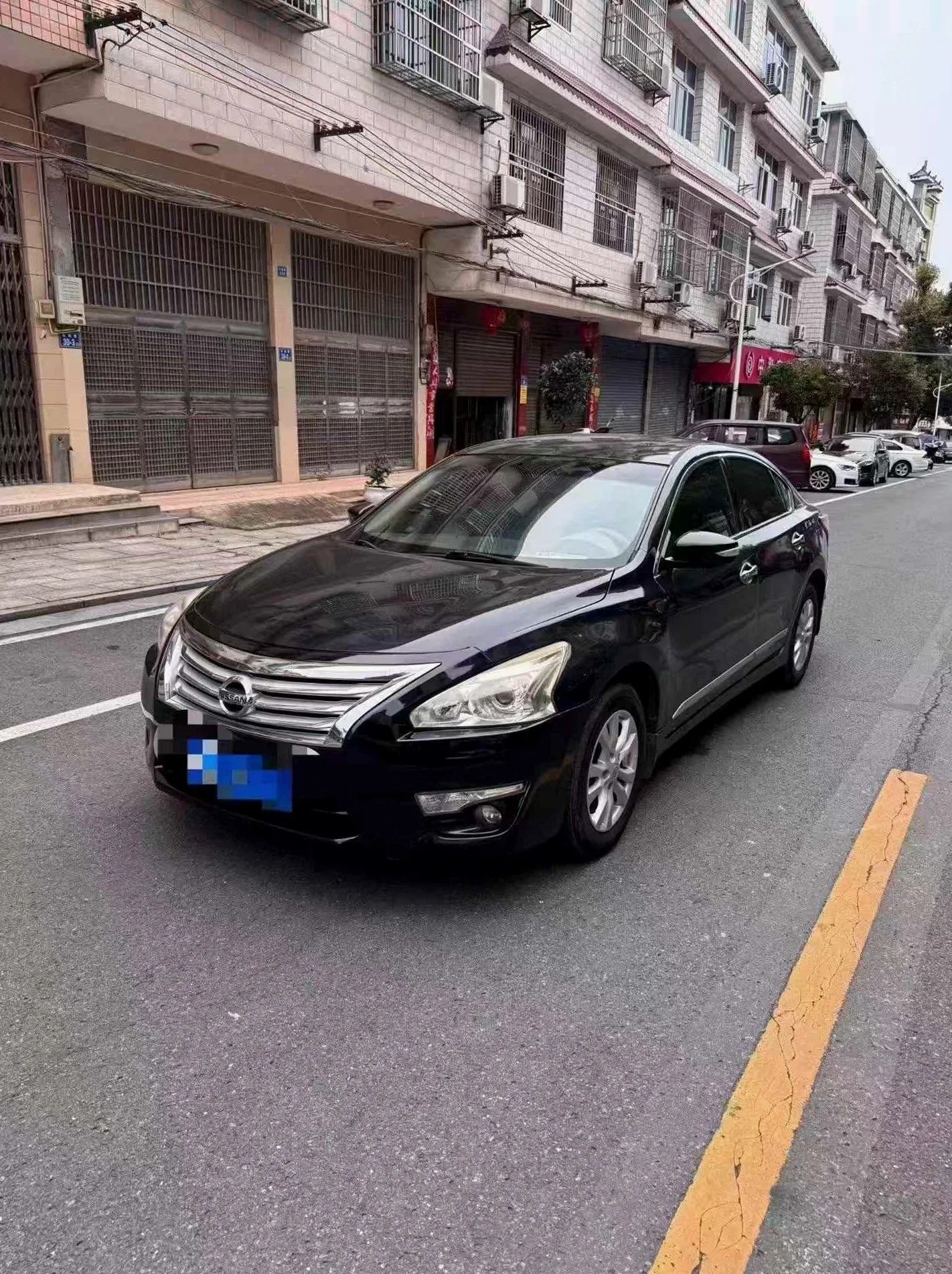 日产天籁 正面外观三