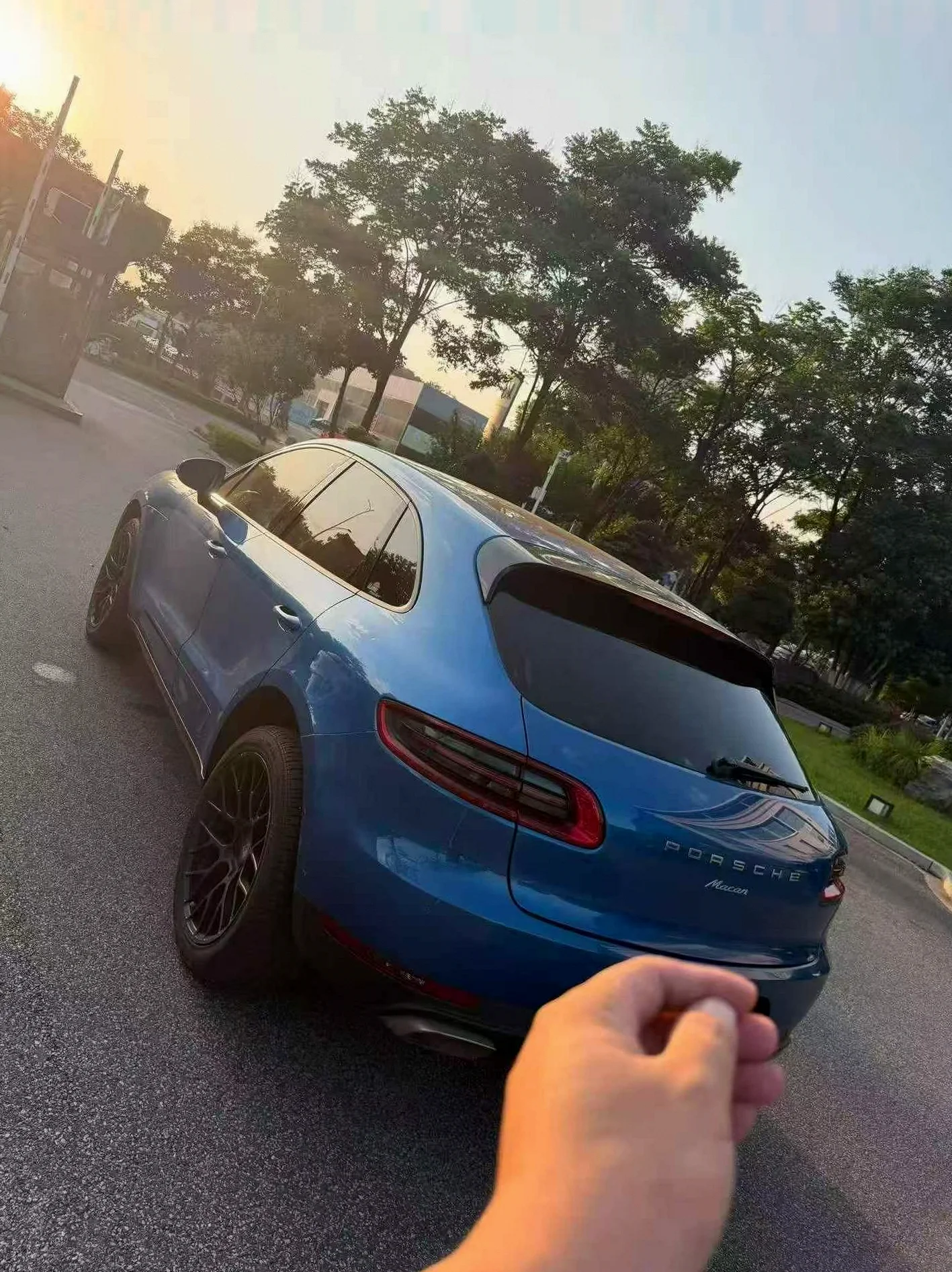 保时捷Macan 后面外观一