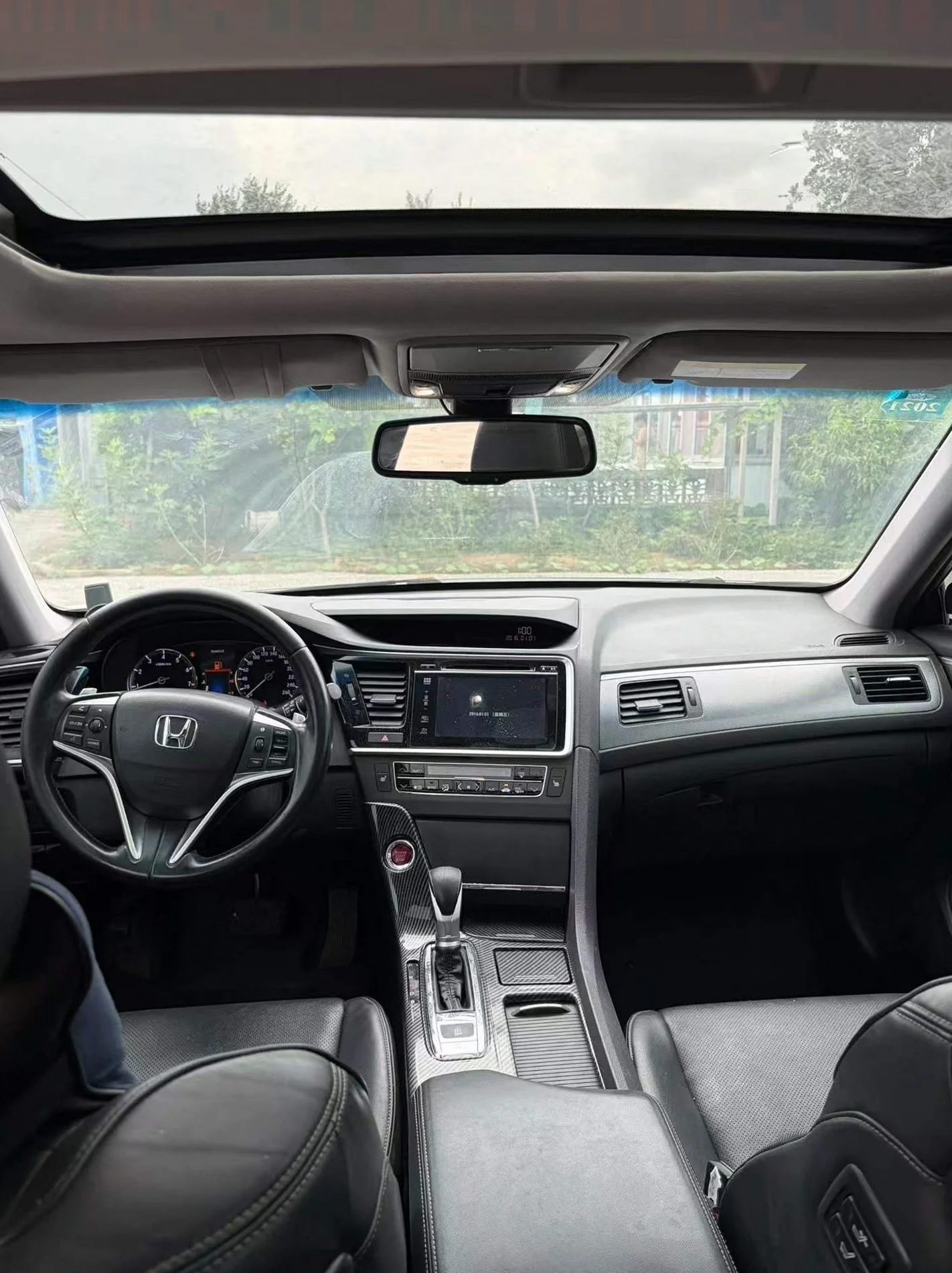 本田思铂睿 后面外观二