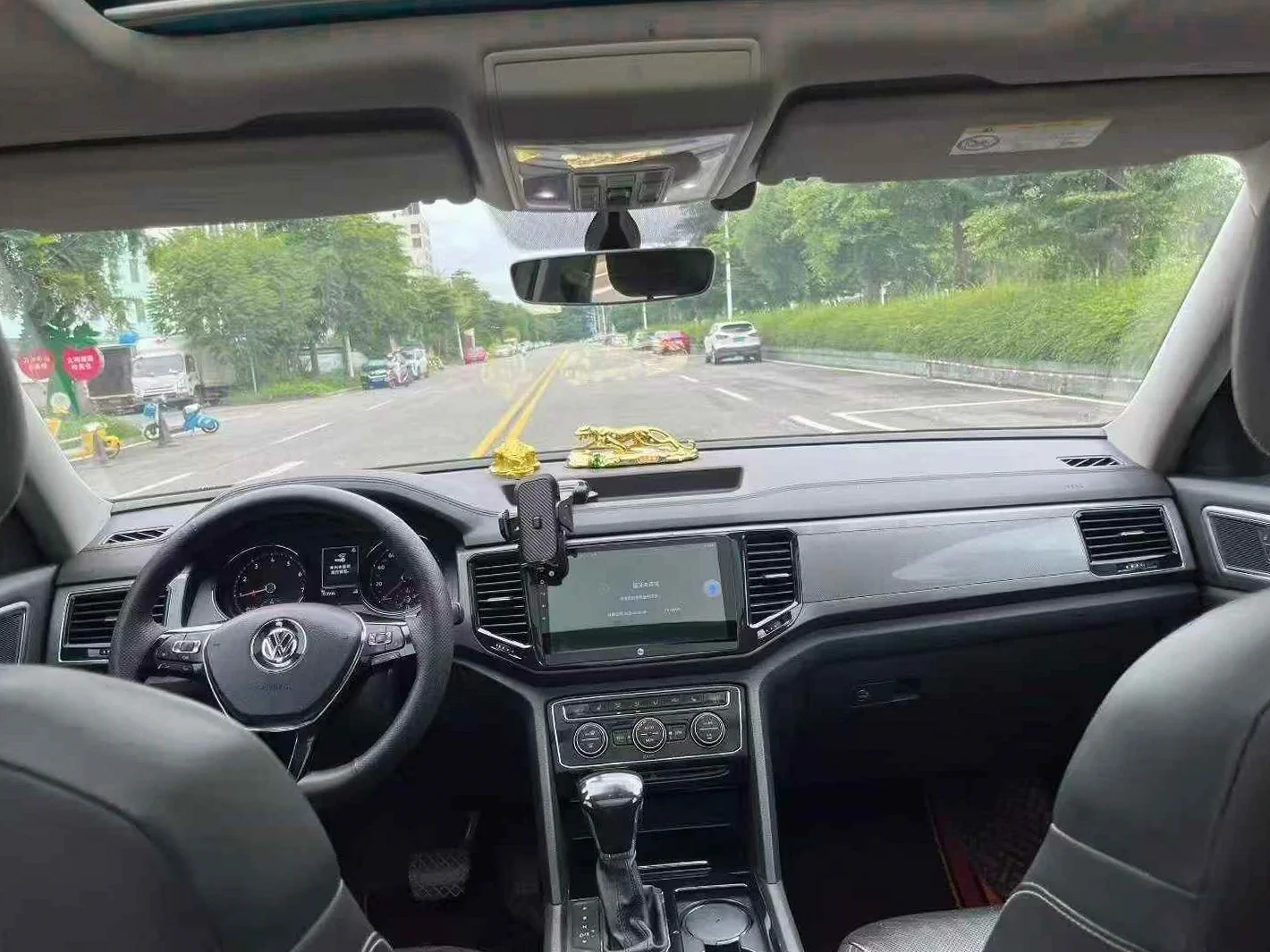 大众途昂 后面外观二