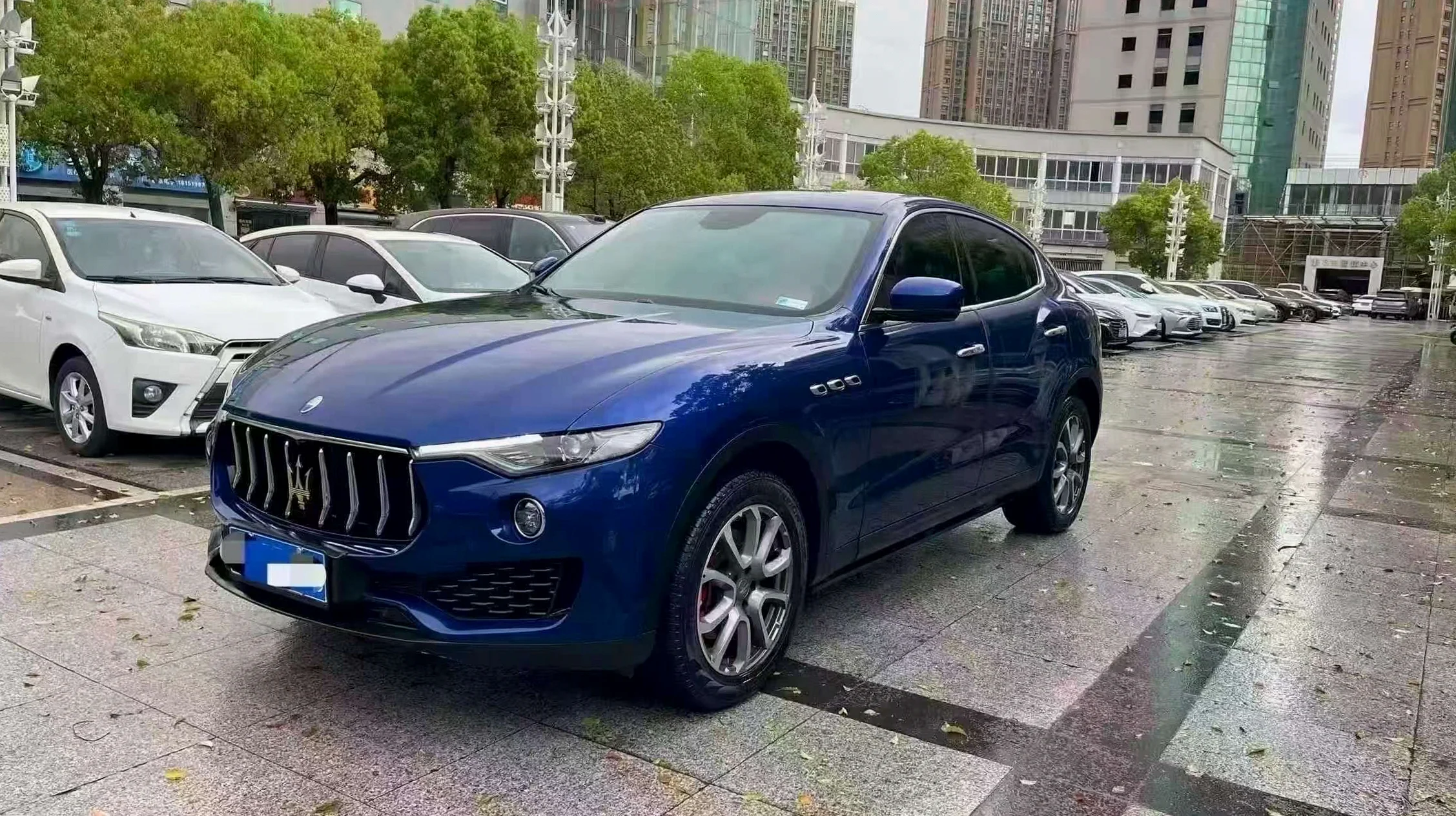 17年玛莎拉蒂Levante 3.0T