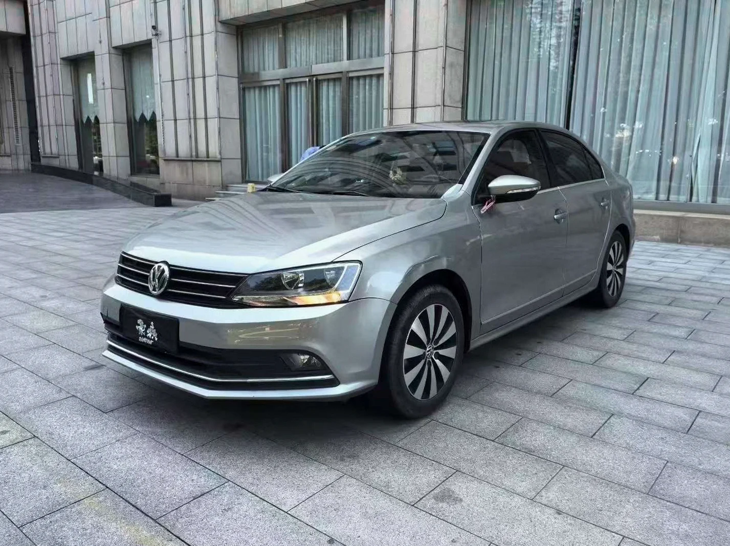 大众速腾 正面外观三