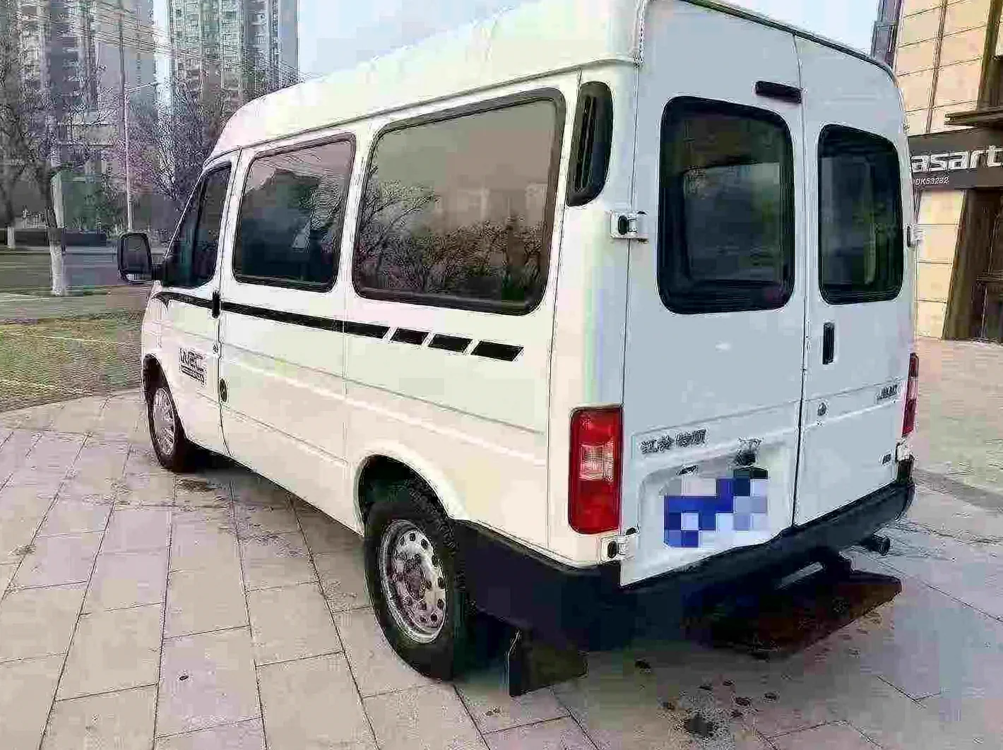 江铃特顺 驾驶室