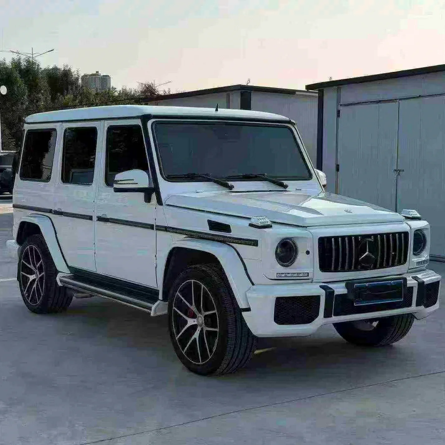 奔驰AMG 正面外观二