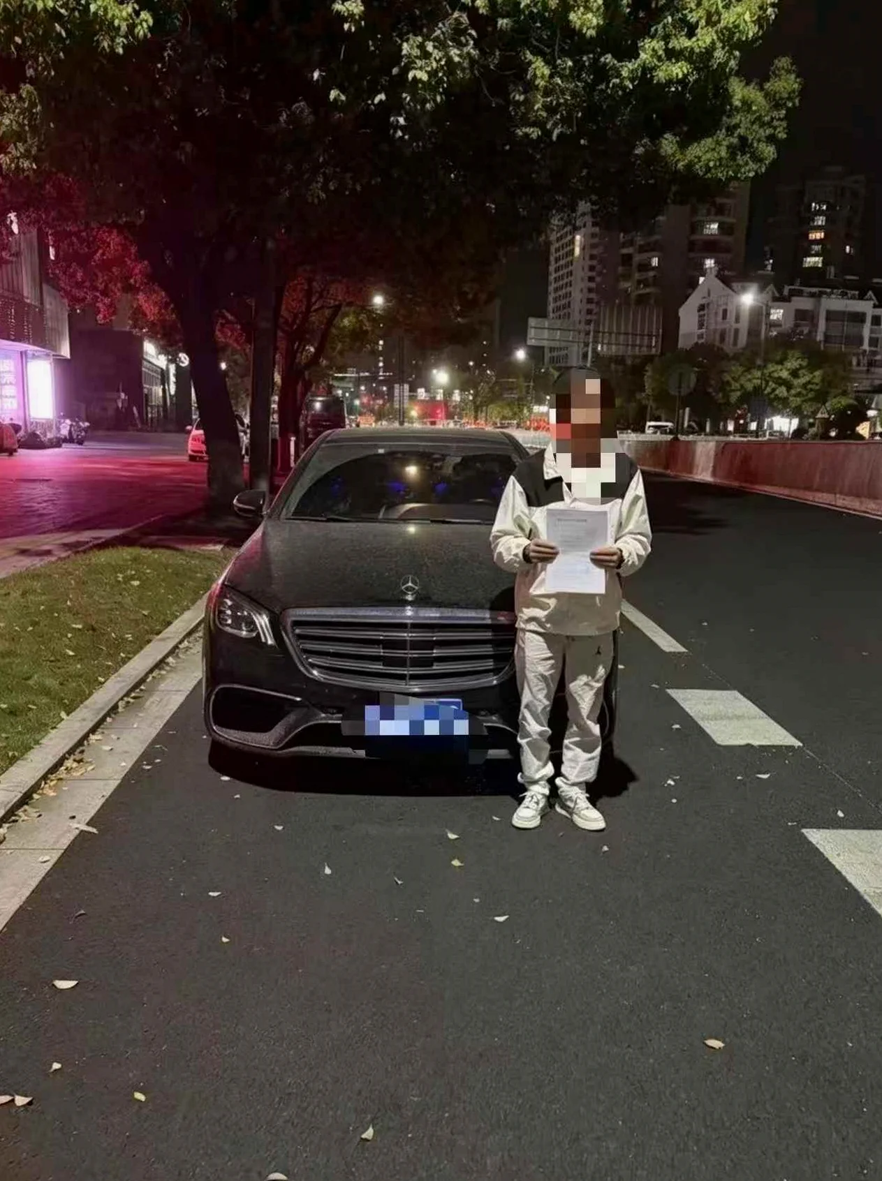 19款奔驰S320 豪华配置