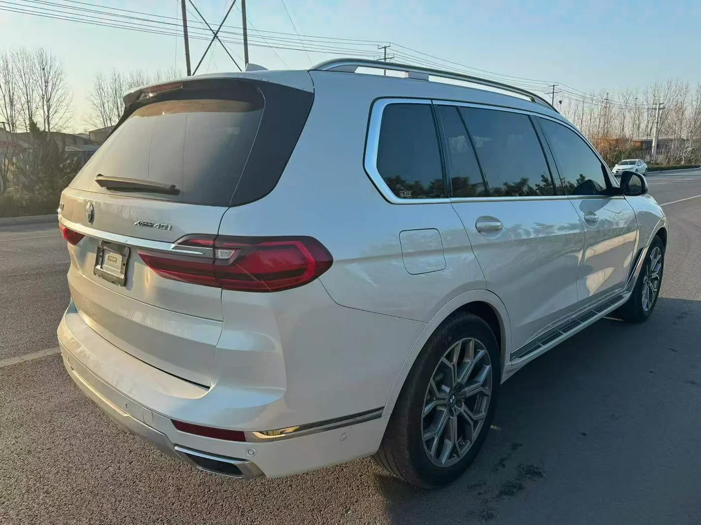 宝马X7 后面外观三