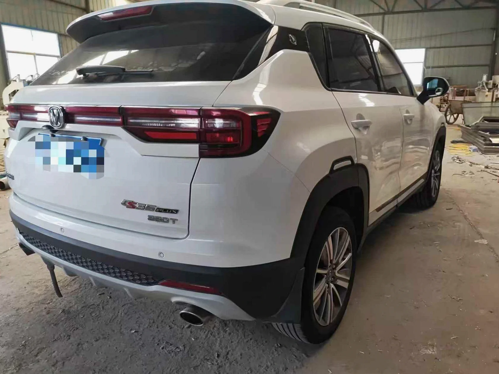 长安汽车CS35 后面外观二