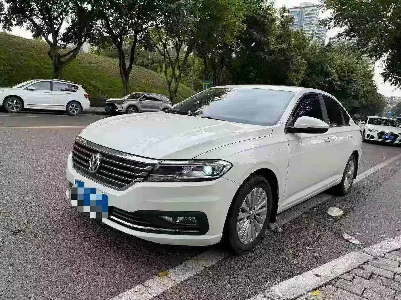 大众朗逸 正面外观二