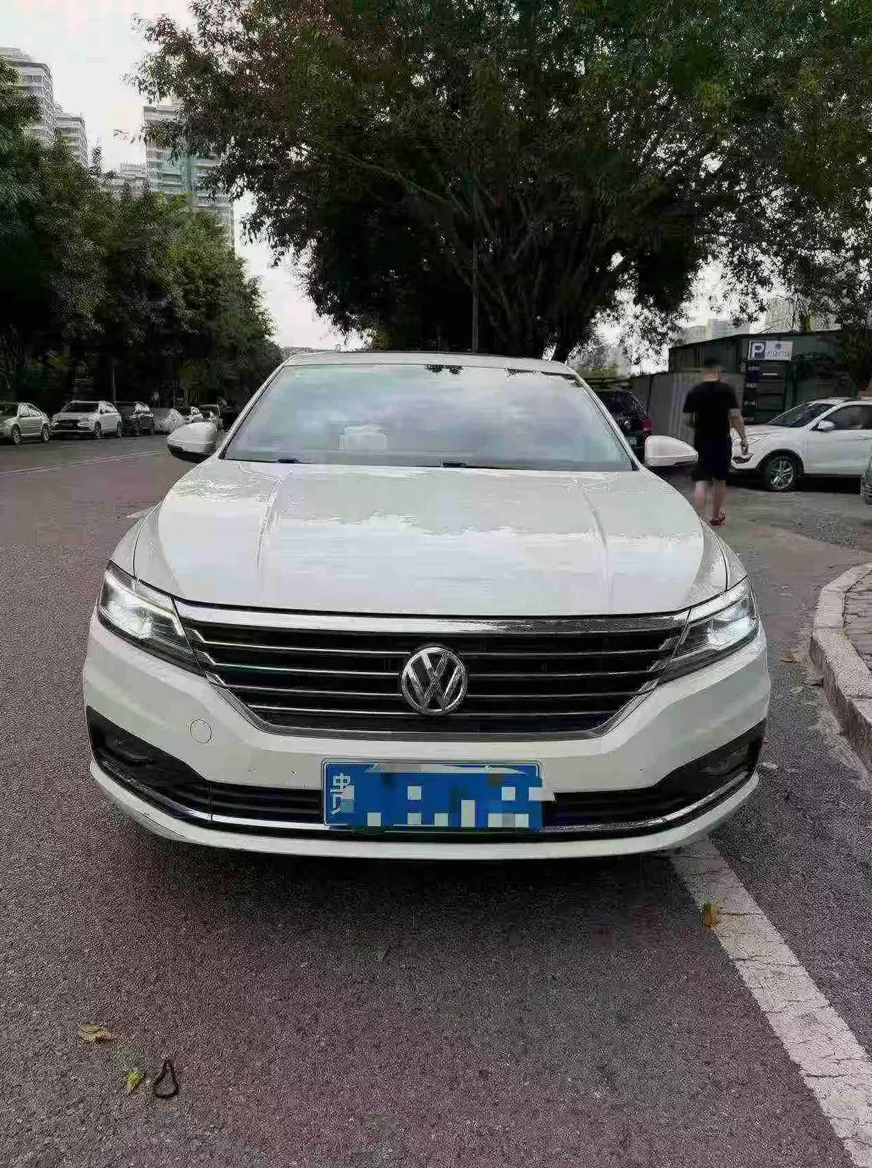 20年大众朗逸1.5L高配