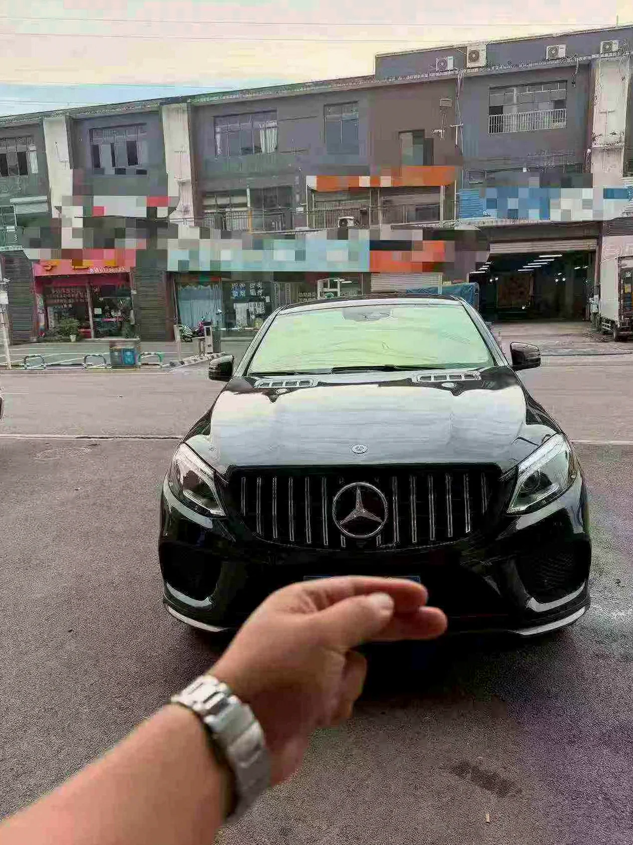 奔驰GLE 正面外观二