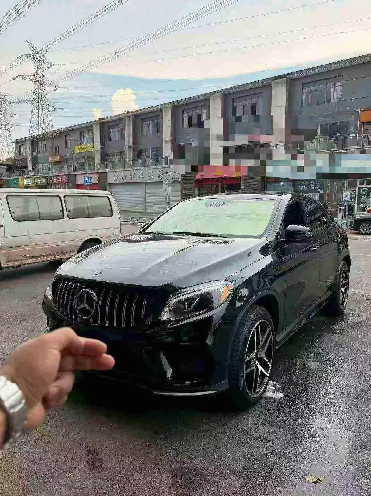 奔驰GLE 正面外观三