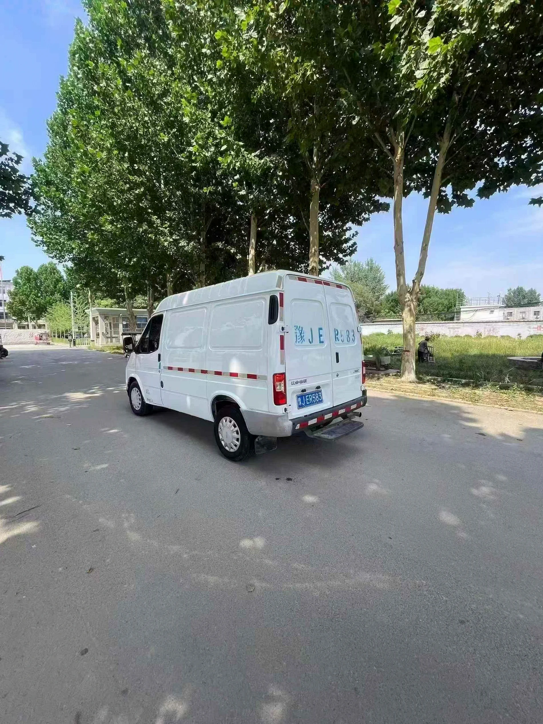 货车江铃特顺 后面外观三