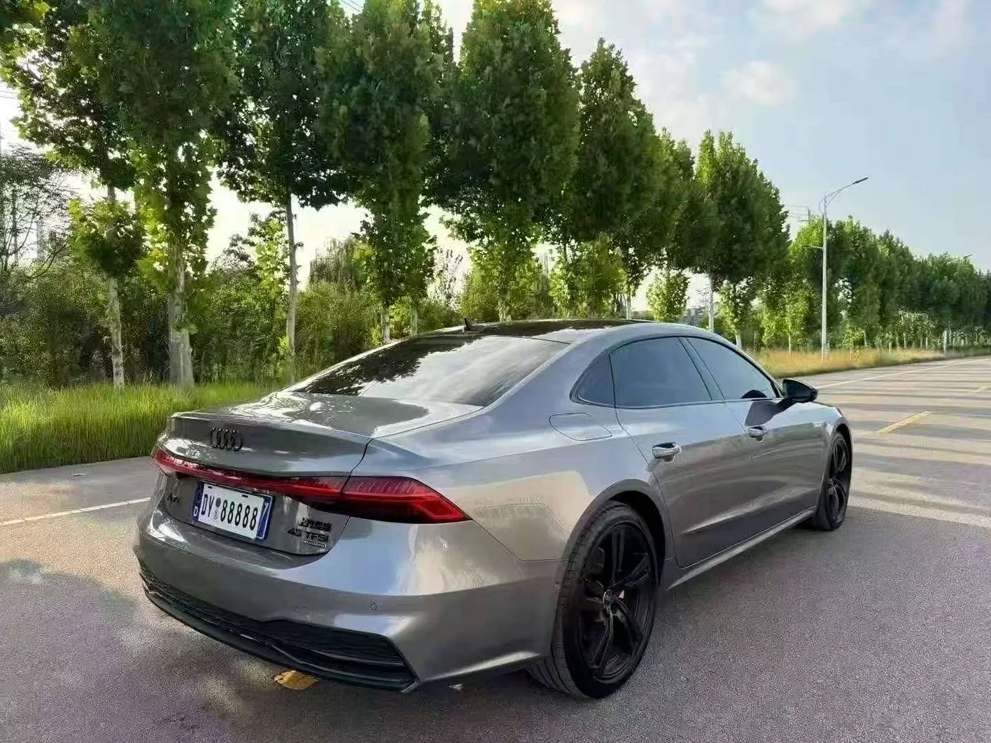 奥迪A7L 后面外观三