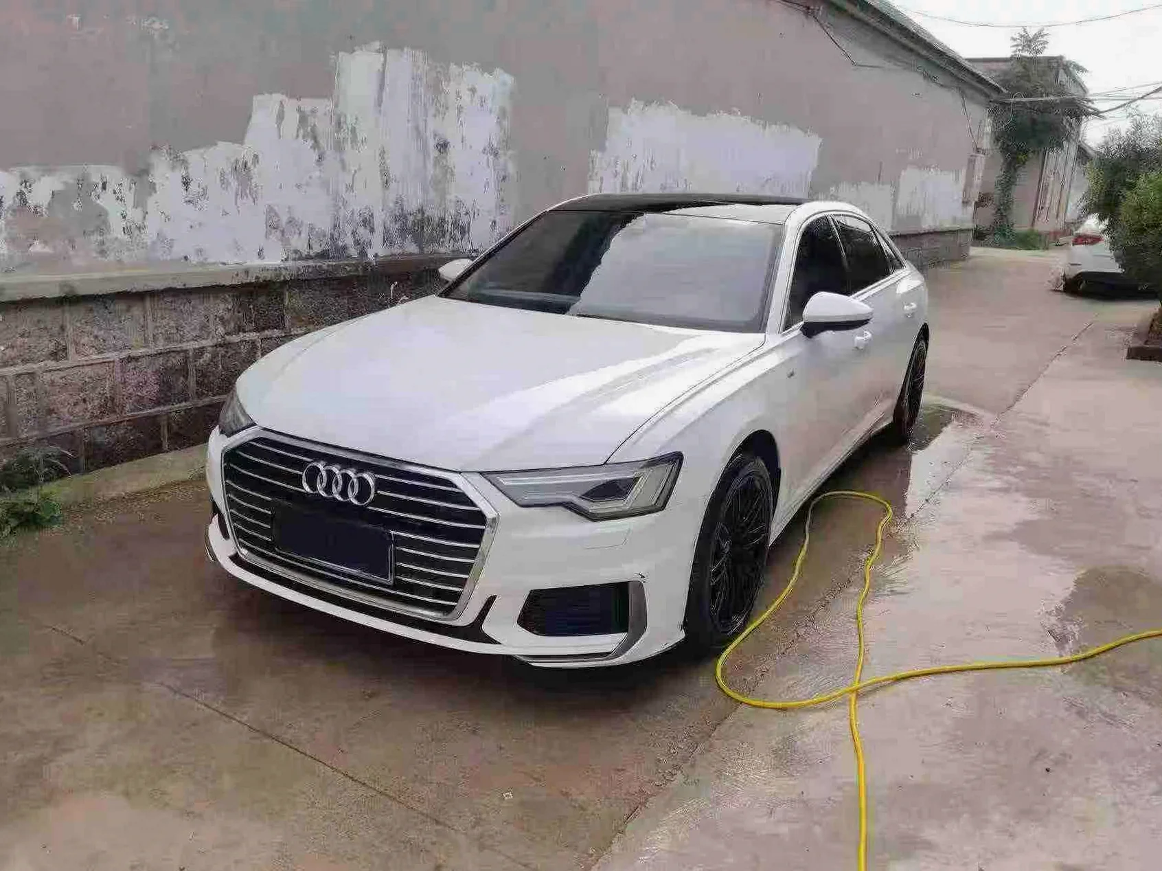 22年奥迪A6L 40TFSI豪华动感型