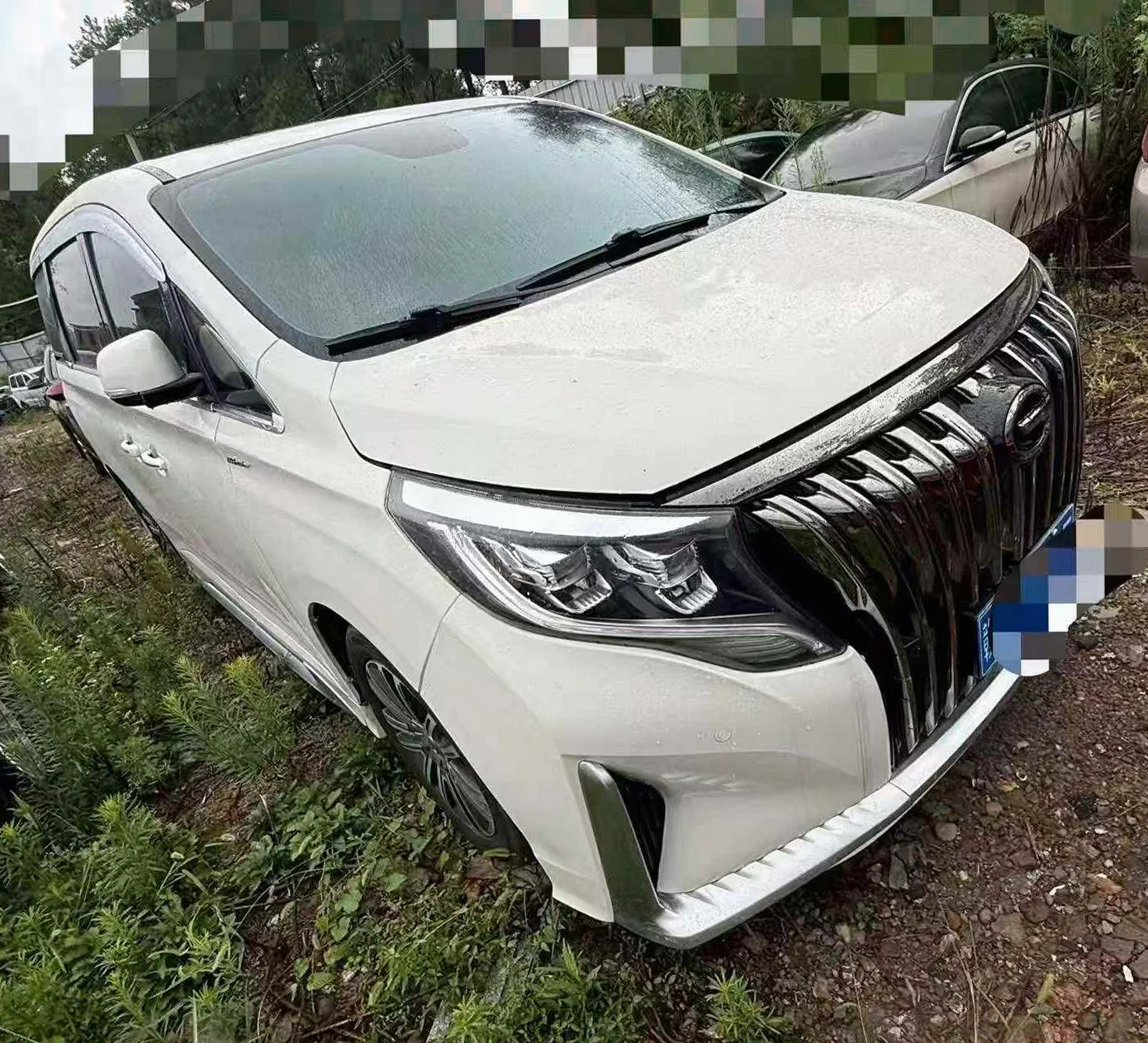 传祺M8 正面外观二