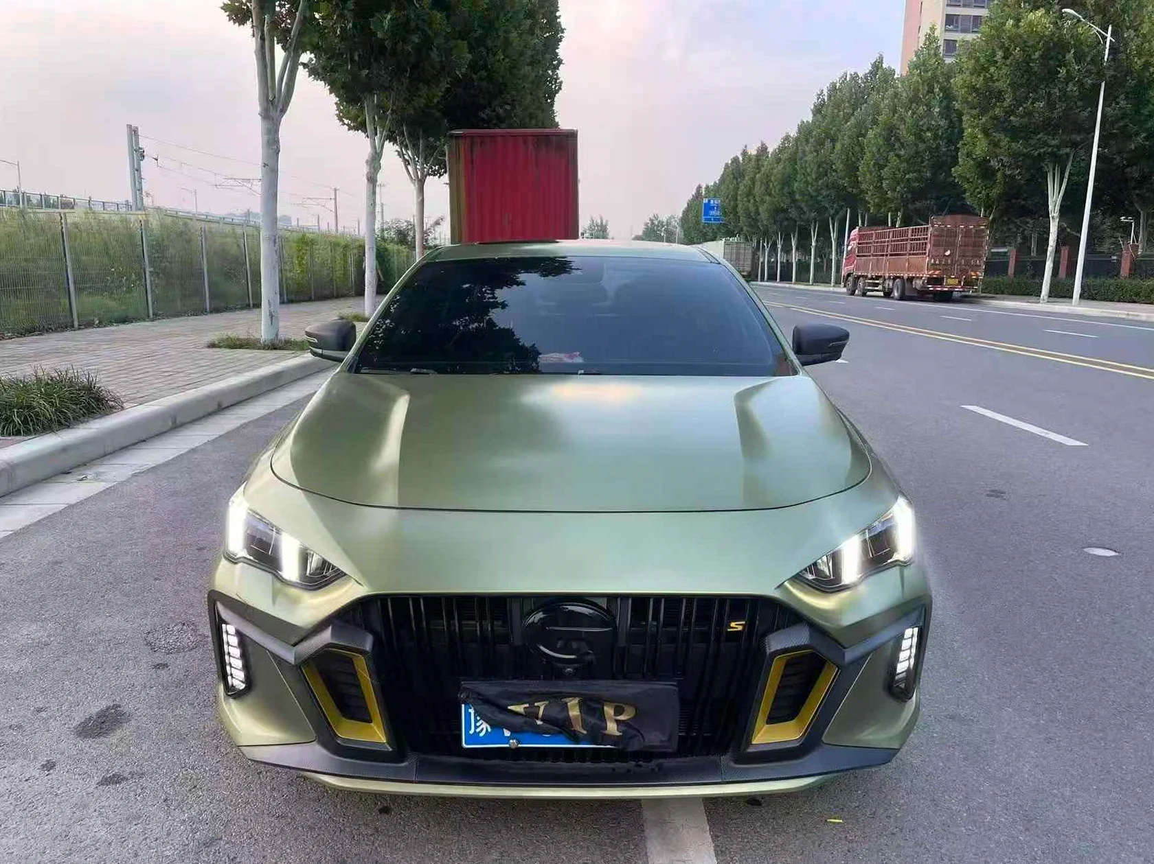 传祺影豹 正面外观二