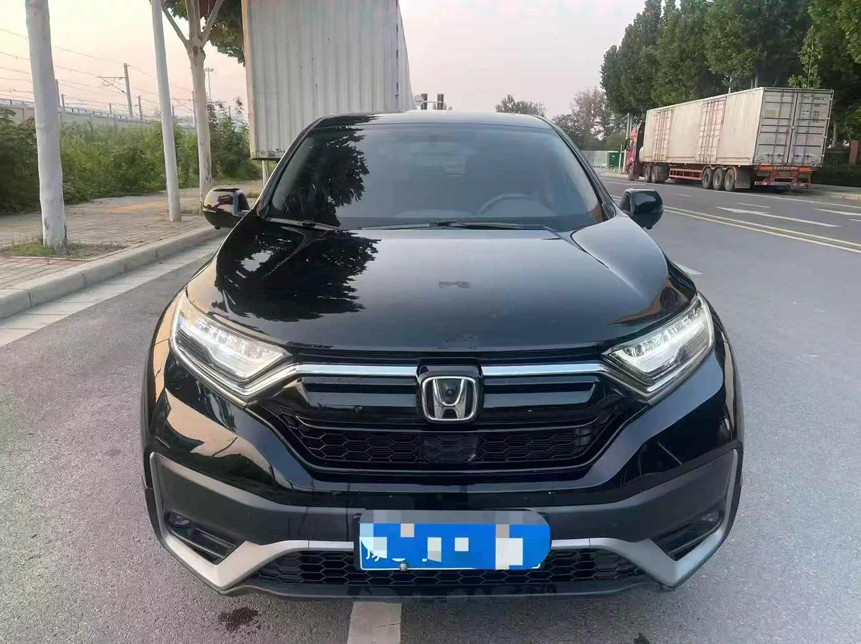 本田CRV 正面外观二