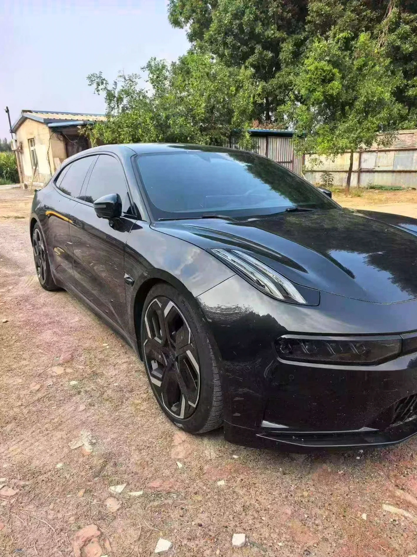 极氪汽车001 正面外观二