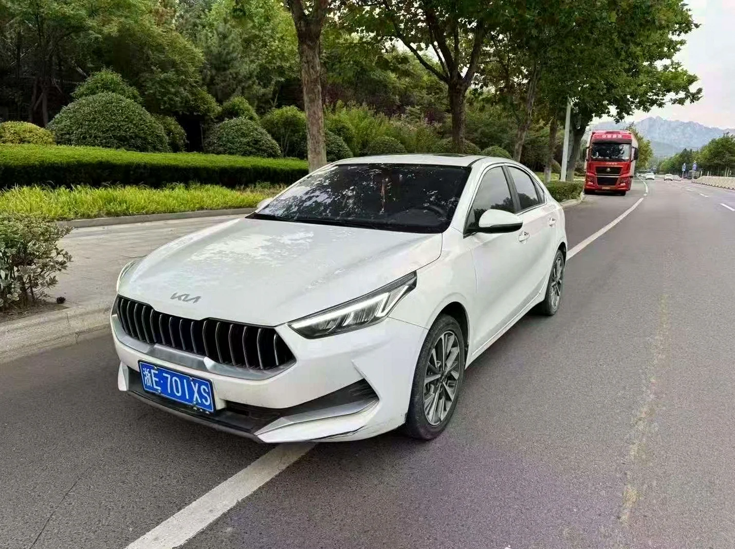 起亚K3 后面外观一