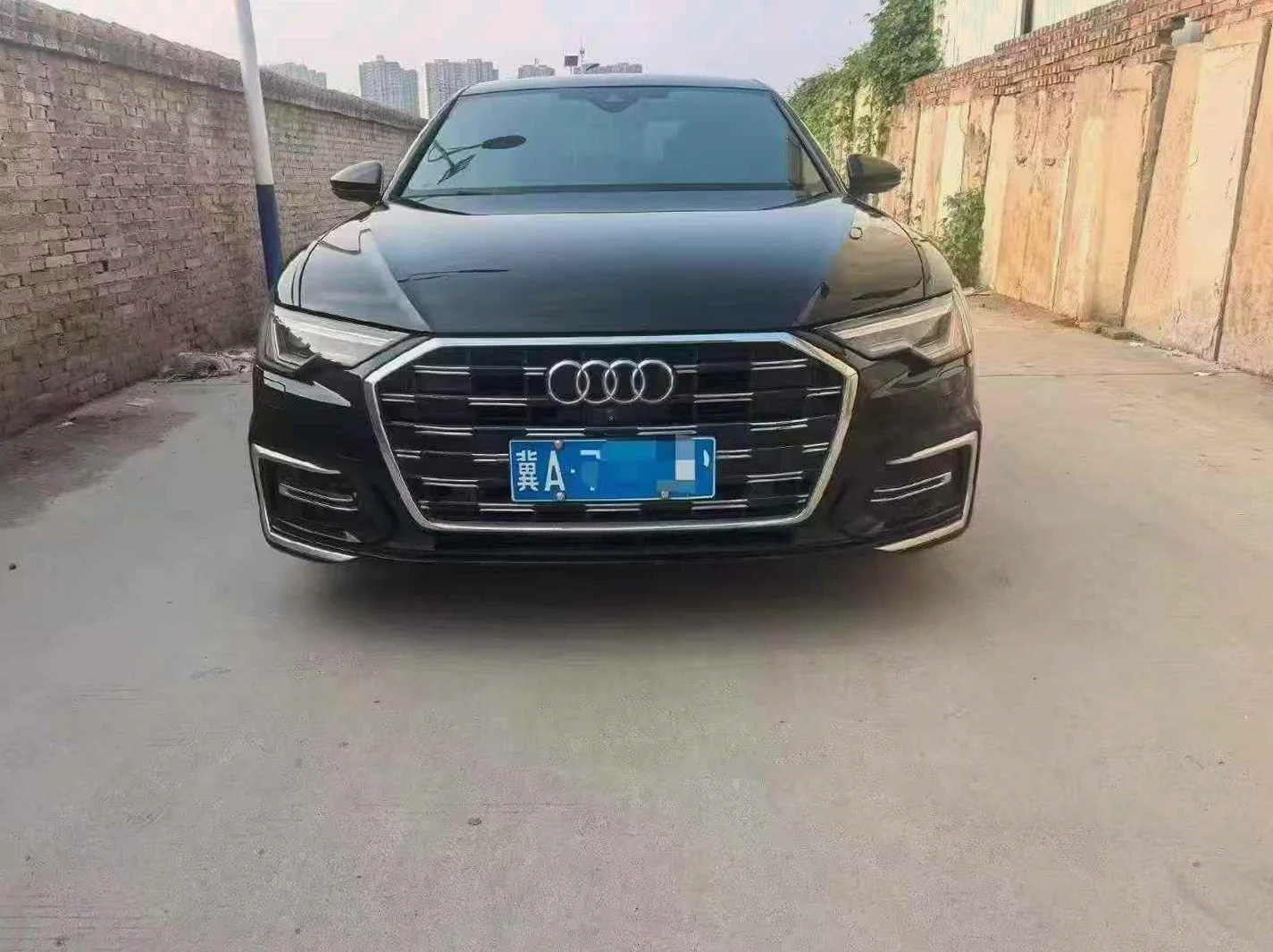 奥迪A6L 正面外观二