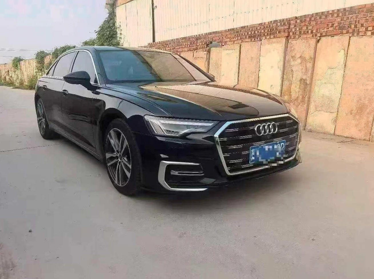 奥迪A6L 正面外观三