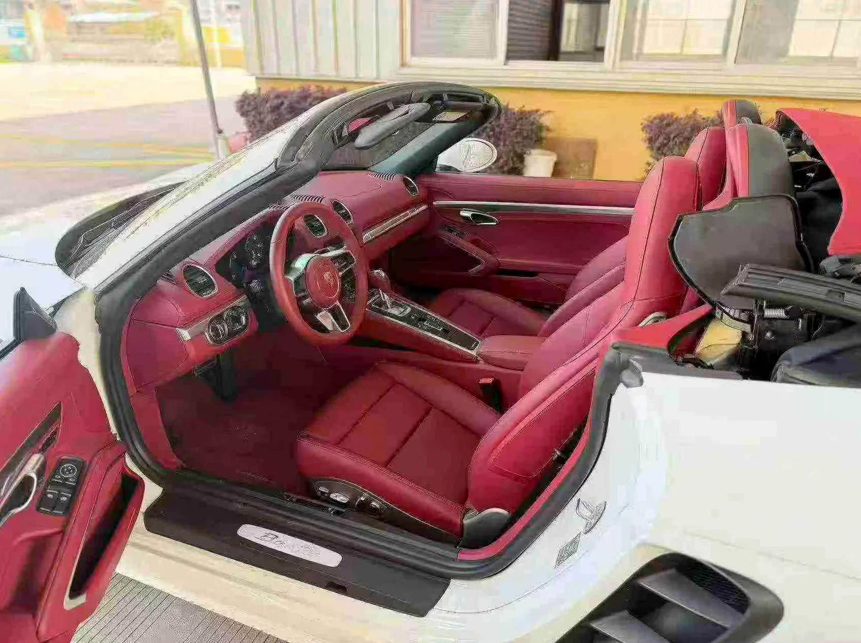 保时捷Boxster 内饰前排