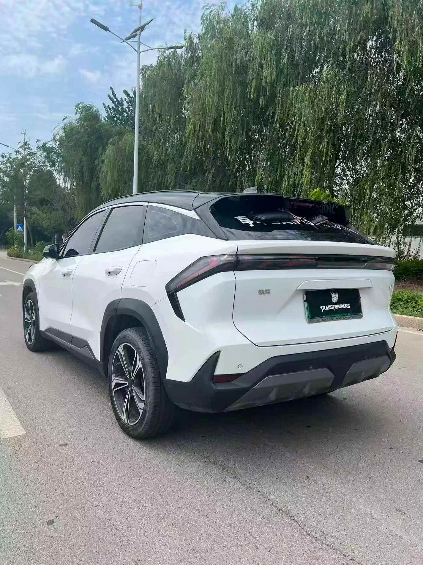 吉利银河 后面外观三