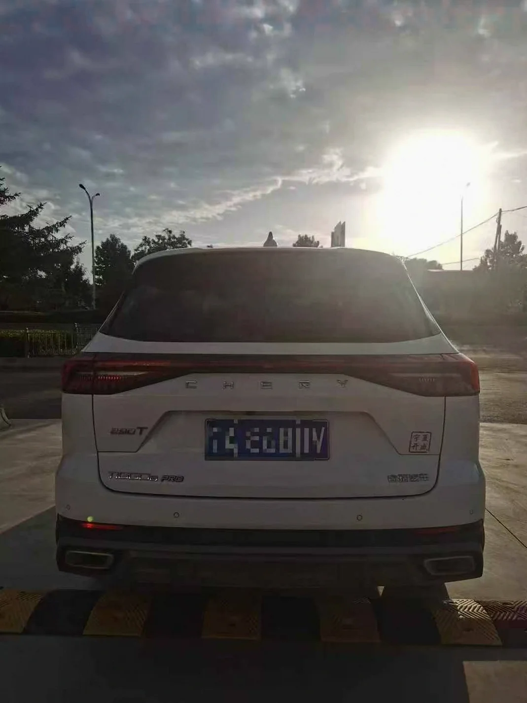 奇瑞瑞虎 正面外观三