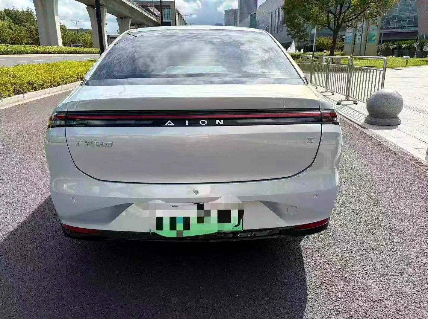 埃安Aion S MAX 内饰后排