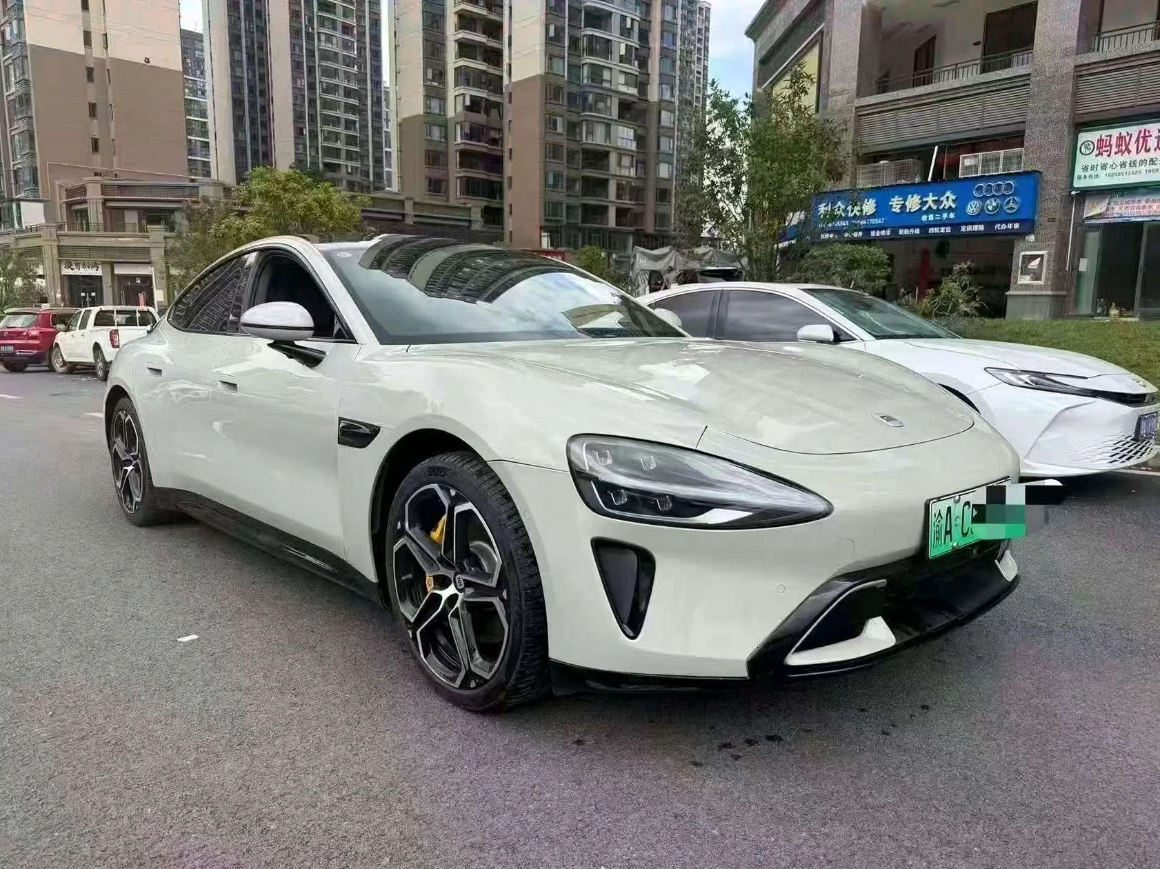 小米SU7 正面外观三