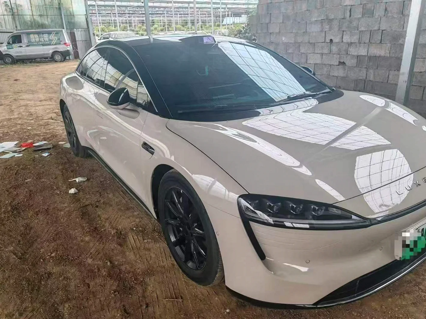 智界S7 正面外观二