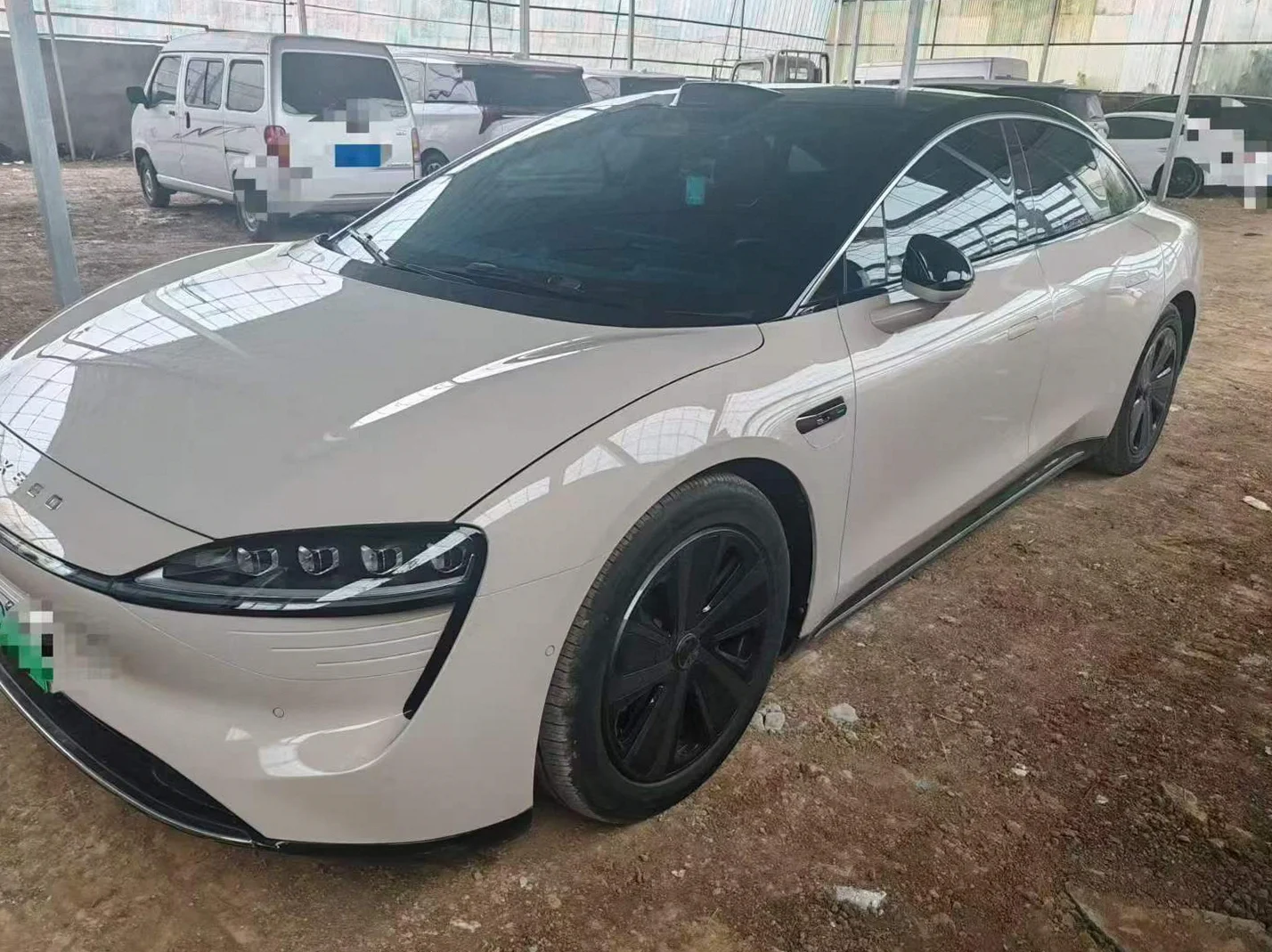 智界S7 正面外观三