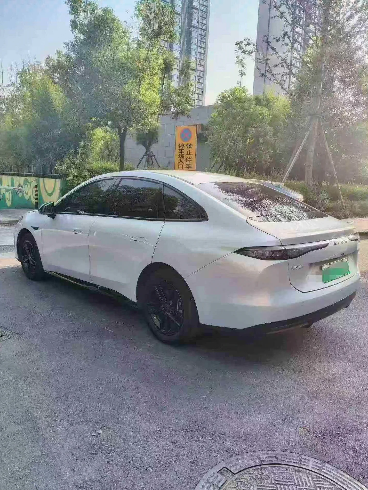 埃安RT 内饰前排