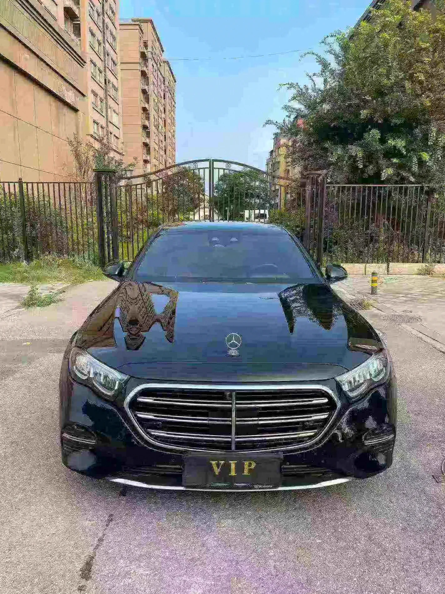 25款奔驰E300L豪华型