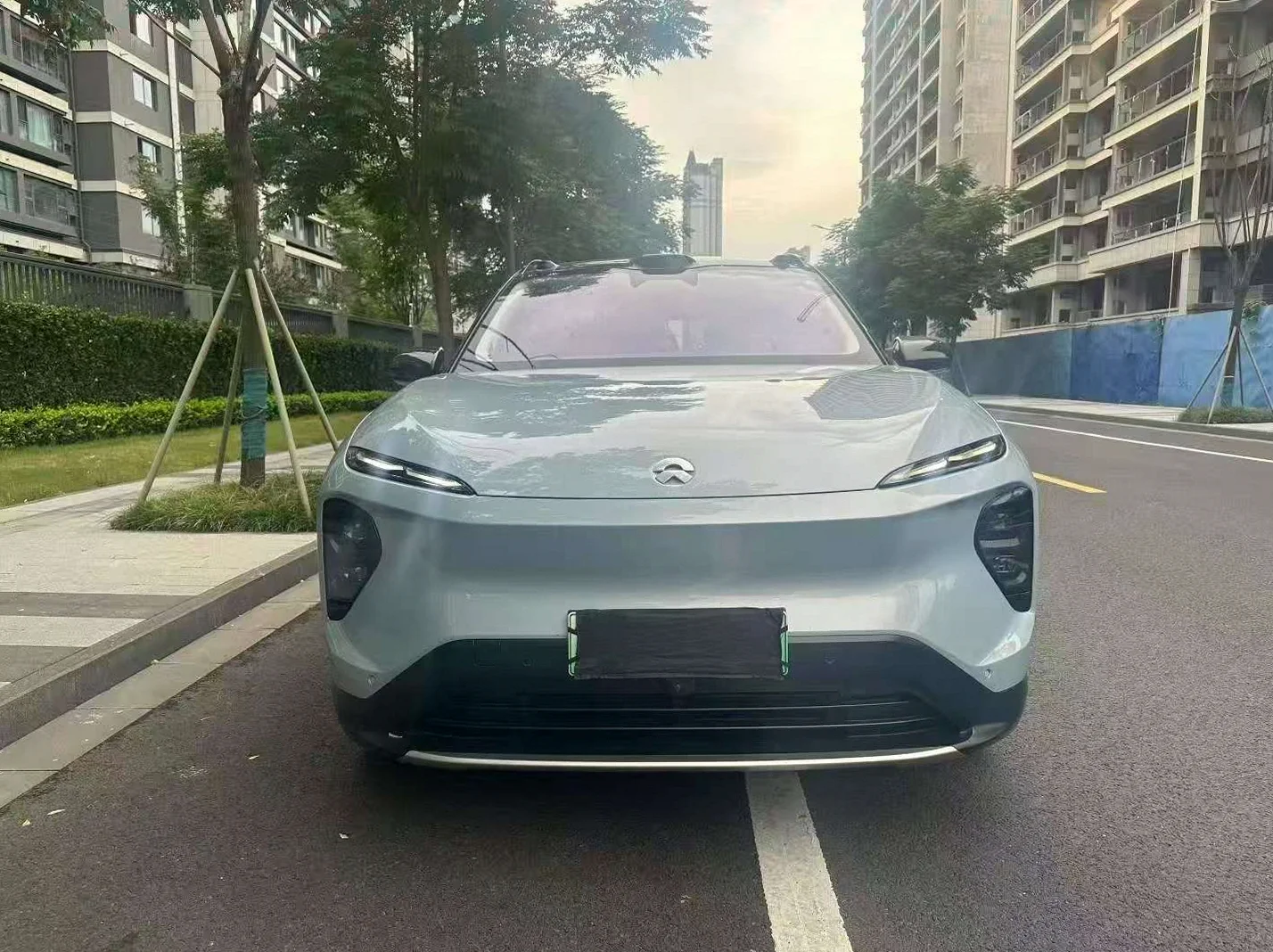 蔚来ES7 正面外观二