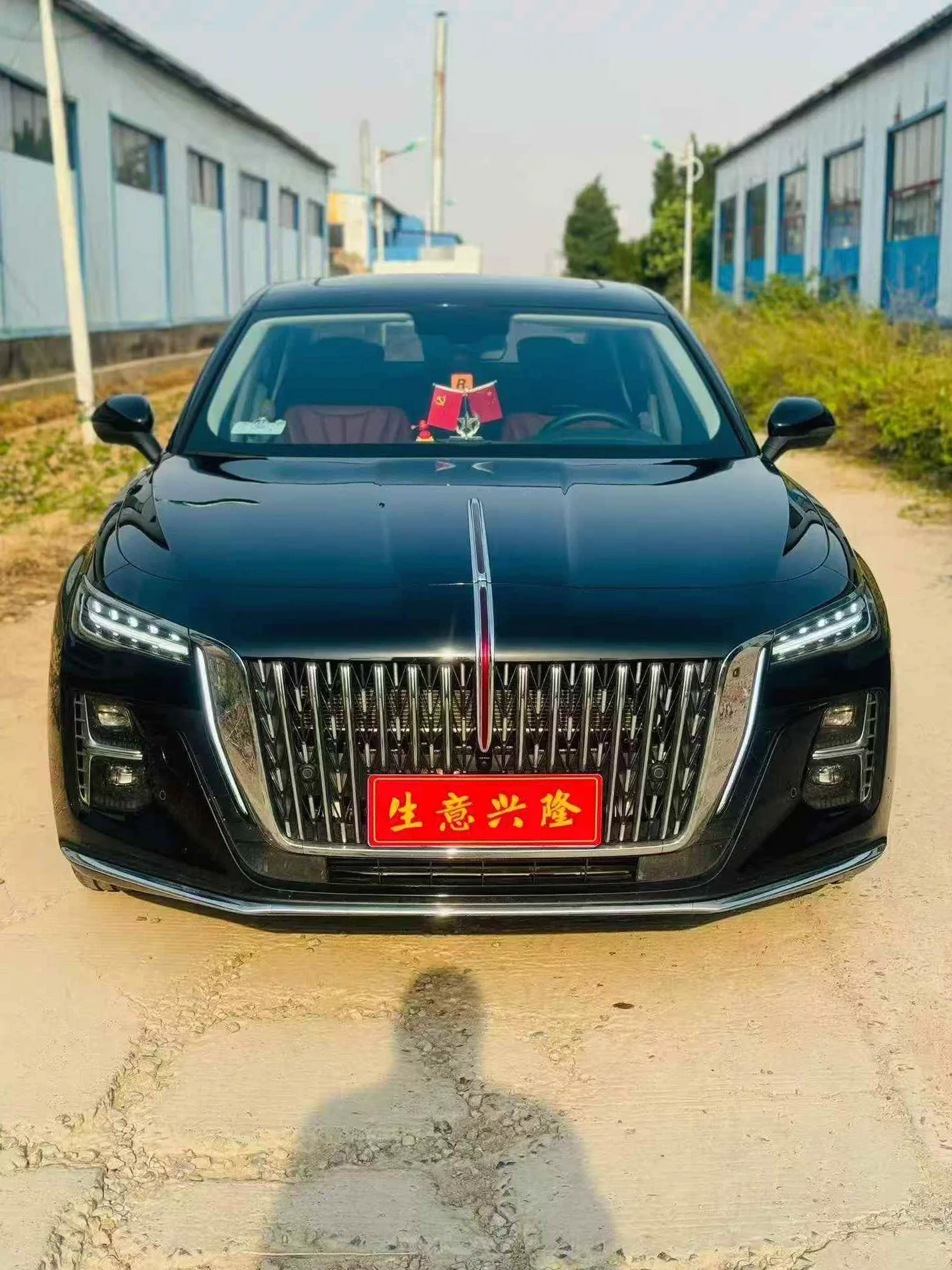 红旗H5 正面外观二