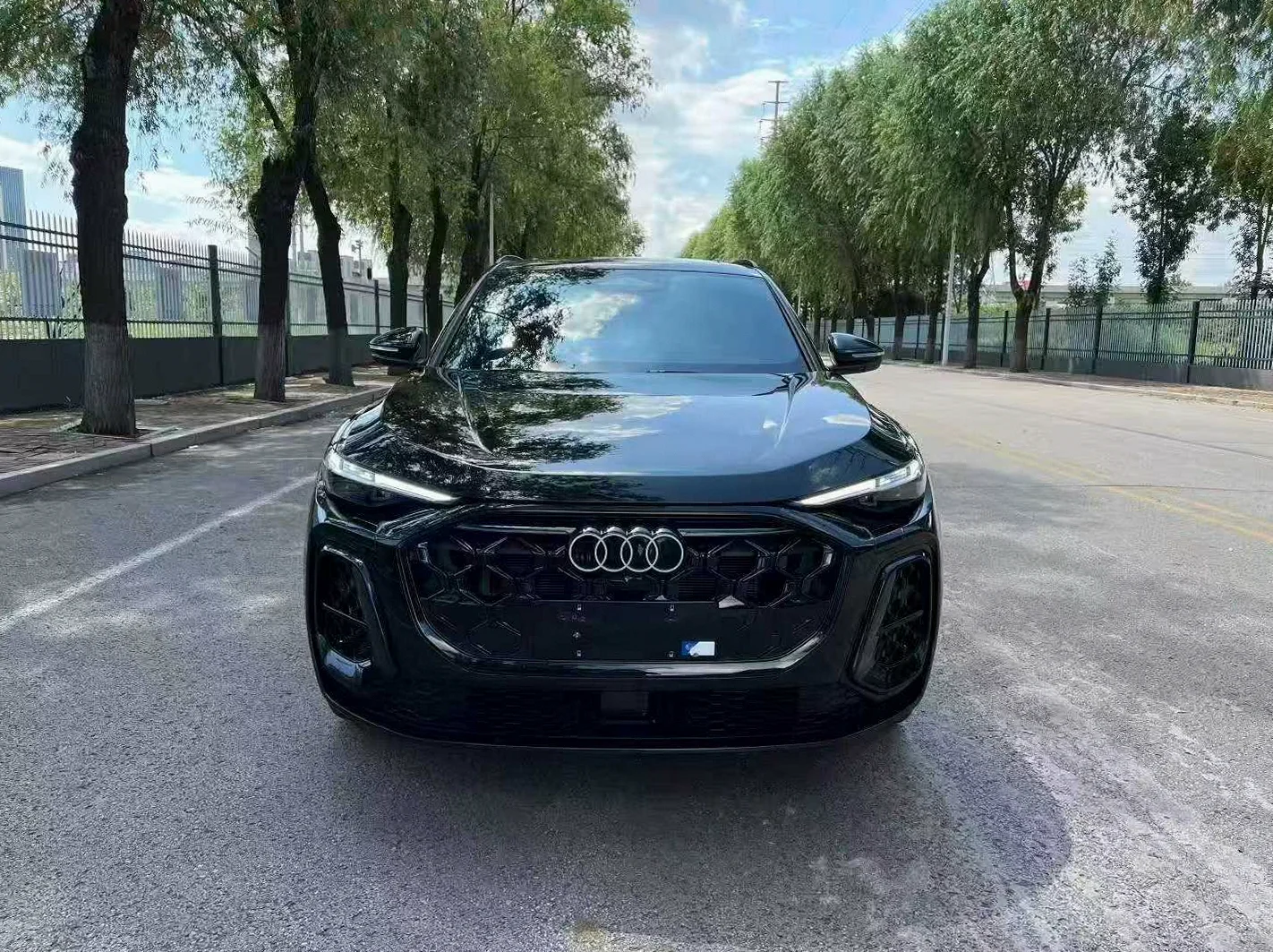 奥迪Q5 正面外观二