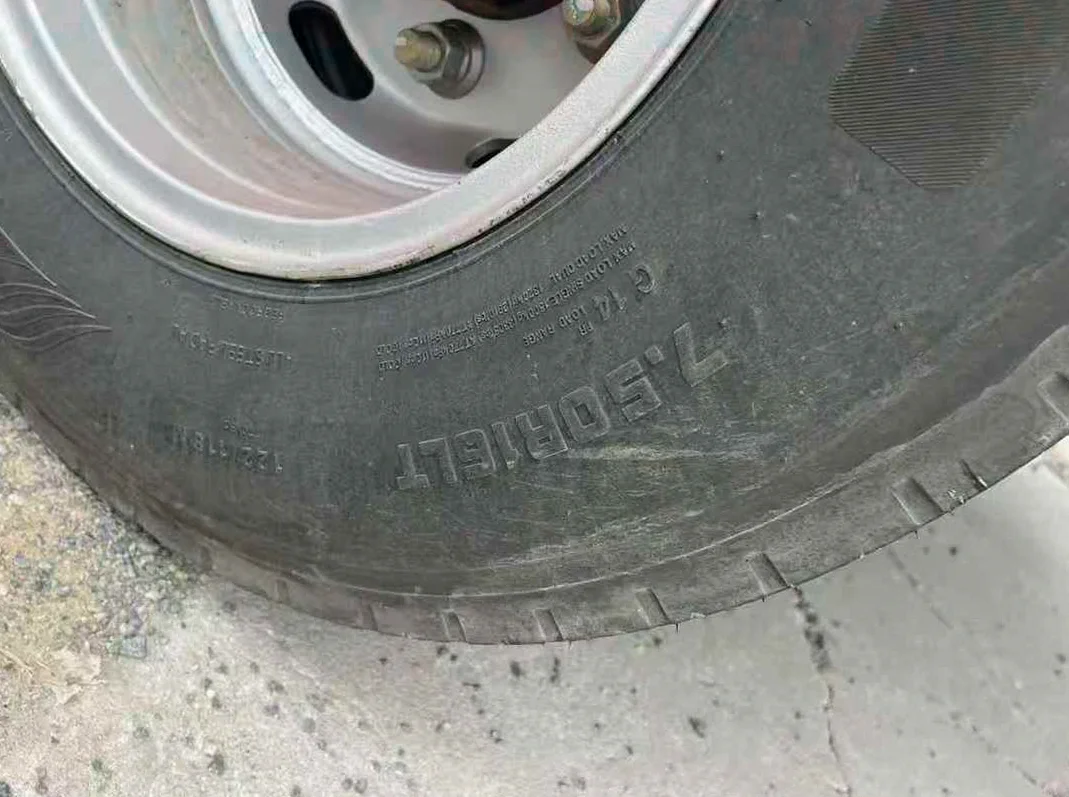 货车江淮威铃 后面外观二