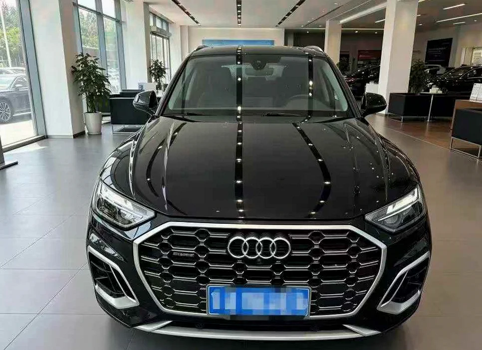 21年奥迪Q5L 2.0T四驱高配